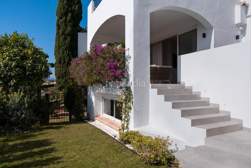 Foto 48bbf4c8-2930-414a-a5de-0c98d0d648dd. Maison jumelée avec chauffage parking piscine dans La Carolina - Guadalpín Marbella