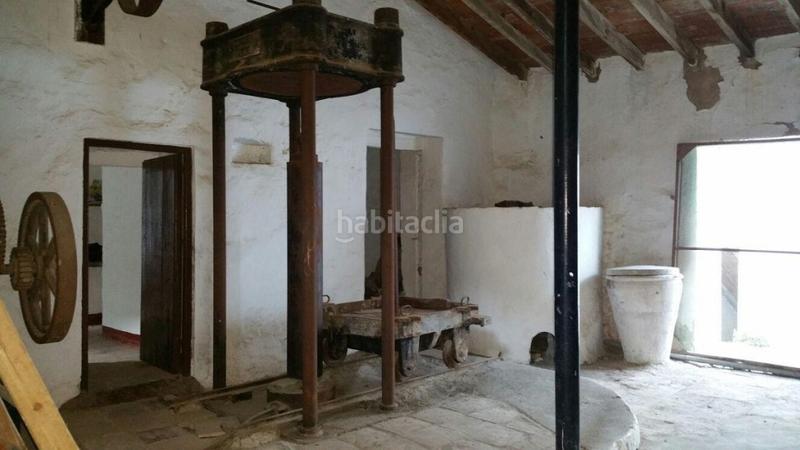 Foto 8f1af31b-de32-463a-87bf-66f756eed7c2. Chalet avec parking dans Pizarra