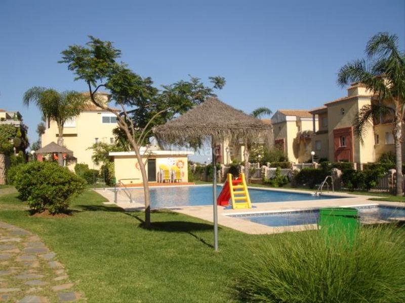Foto cb1c4d36-5d5c-4016-8418-24373d29c434. Apartament amb aparcament piscina a Cabopino - Artola Marbella