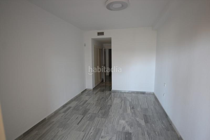 Foto 2dc359ea-17f1-47e9-9c7b-89029a89f9e4. Appartement avec parking piscine dans Cabopino - Artola Marbella