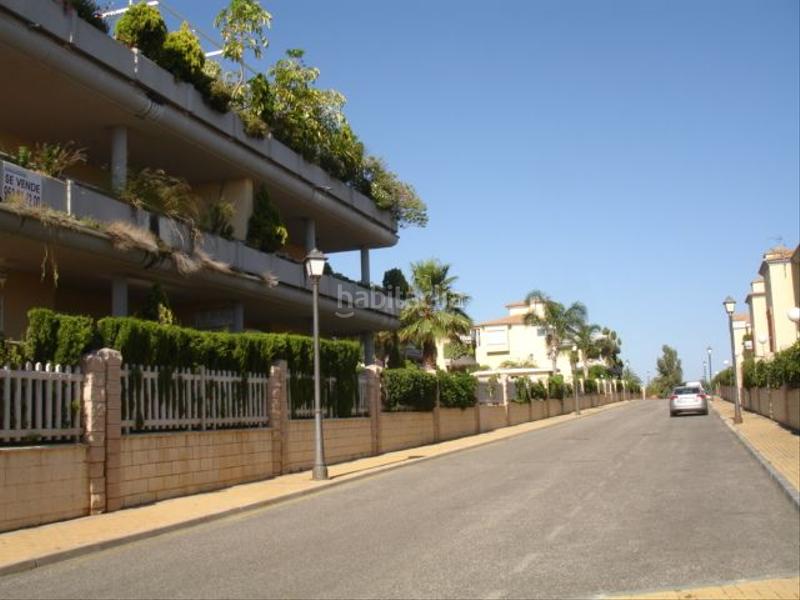 Foto 94249a09-bd19-4987-98b9-e65d51cf3a64. Piccolo appartamento con parcheggio piscina in Cabopino - Artola Marbella