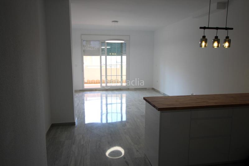 Foto b447cfed-601f-4f12-8e1a-83537478fab3. Piccolo appartamento con parcheggio piscina in Cabopino - Artola Marbella