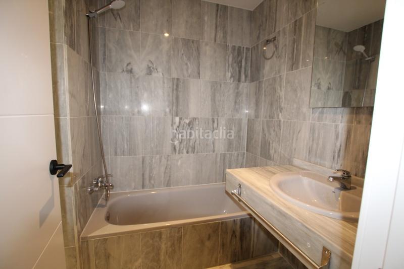 Foto f896e589-89f5-4ca6-816f-651cd9079934. Piccolo appartamento con parcheggio piscina in Cabopino - Artola Marbella