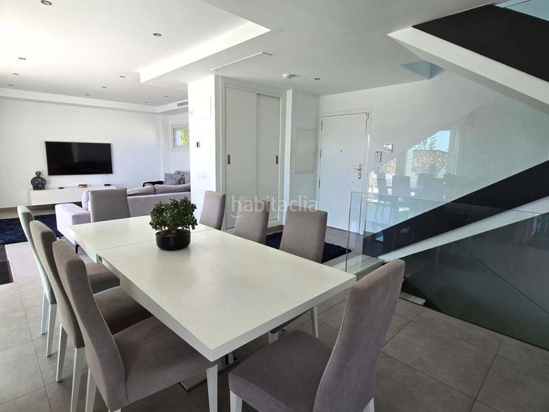 Foto 51e34fd2-d4ec-479f-a471-56eaf53eb3d1. Chalet avec parking piscine dans Torreblanca del Sol Fuengirola