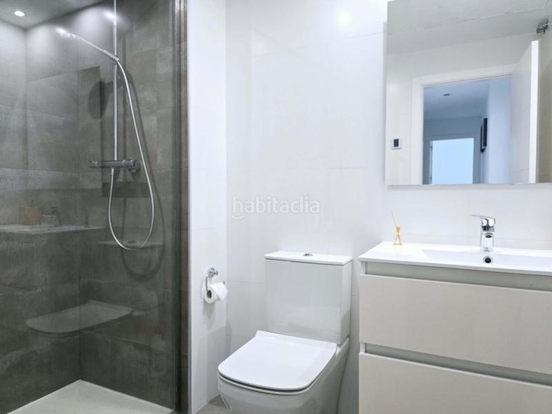 Foto d4eb205a-77a7-4346-a36a-52a0e165d167. Chalet avec parking piscine dans Torreblanca del Sol Fuengirola