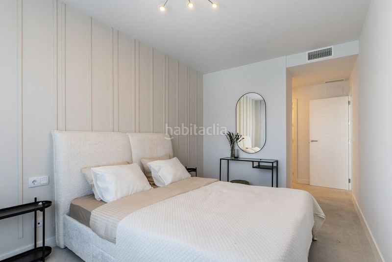 Foto 627975d3-2ba6-42db-a1fd-2af3a0ce98ef. Apartament amb aparcament piscina a puerto de Estepona Estepona