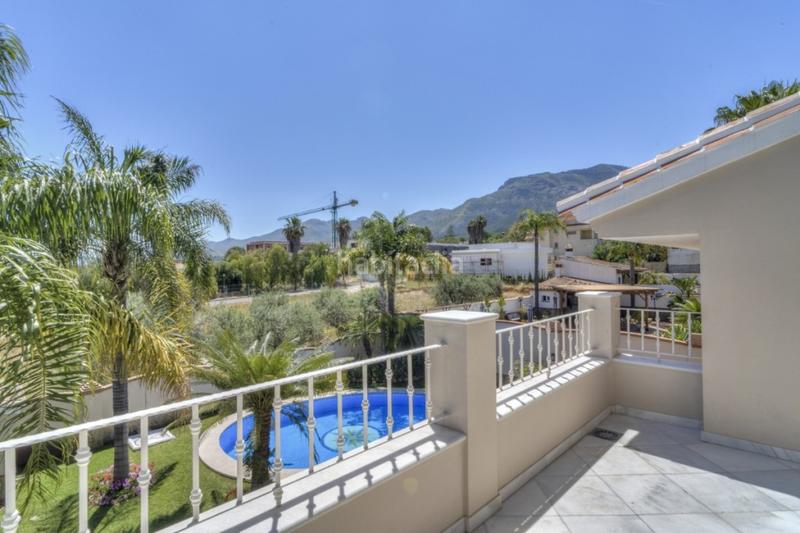 Foto 92dfad18-42df-44ba-be54-5f715ebcc0e9. Chalet mit heizung parking pool in Centro Alhaurín el Grande