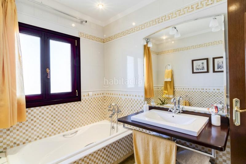 Foto 04247f62-4742-48fb-a79d-69efe29fa774. Chalet en Centro Alhaurín el Grande