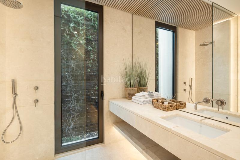 Foto df0050ad-5e5b-4c1a-a6a2-f1391f179615. Chalet avec parking piscine dans Benahavís pueblo Benahavís