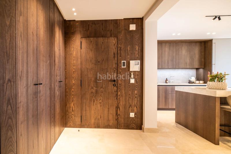 Foto 53375ad8-5fbe-4ad3-a09c-ccd914dd660a. Penthouse with heating parking pool in Benahavís pueblo Benahavís