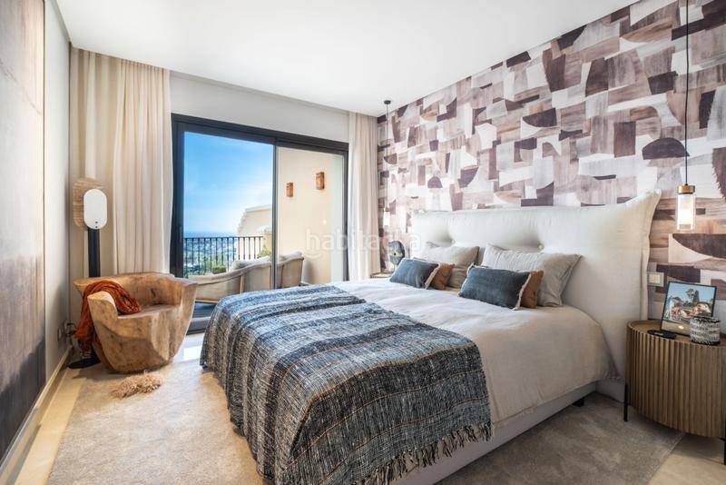 Foto bac8d6cc-d21c-42aa-849a-bf35472fdd0b. Penthouse with heating parking pool in Benahavís pueblo Benahavís
