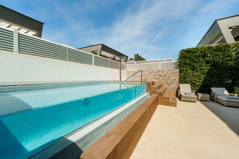 Foto c3a53796-3b75-4a36-b0e6-f26a99851570. Chalet en Las Brisas Marbella