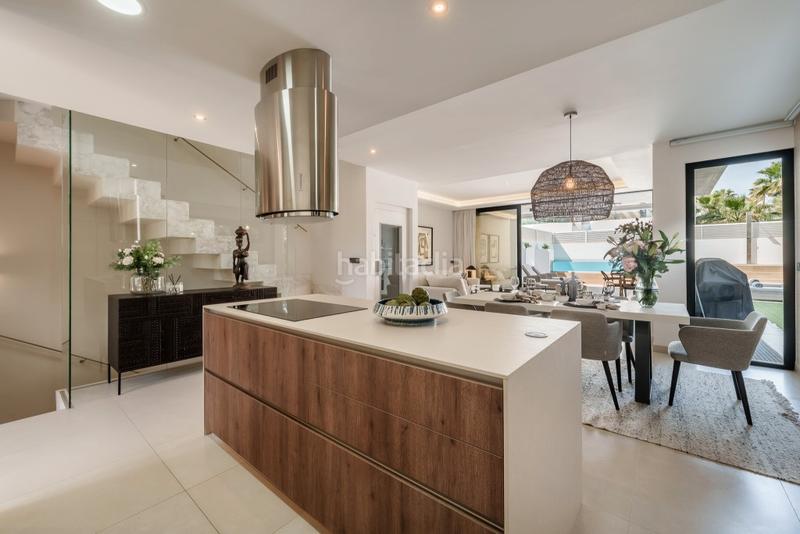 Foto 9e207b54-89fa-4a42-9b9f-5fd44acaffec. Chalet con riscaldamento parcheggio piscina in Las Brisas Marbella