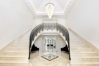 Chalet in Sierra Blanca