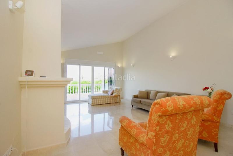 Foto 1da42ce8-7861-433d-8bb1-0ac919ad022a. Chalet dans Coín