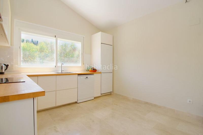 Foto 39f81387-7cfe-4828-847d-ba2f00150cef. Chalet dans Coín