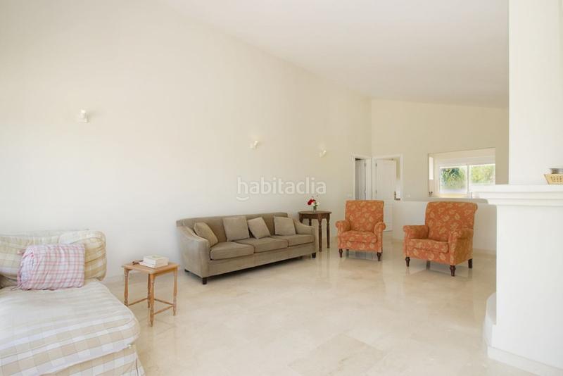 Foto 8b945bf9-05e4-4f4b-b3af-af6ce355dd6e. Chalet dans Coín