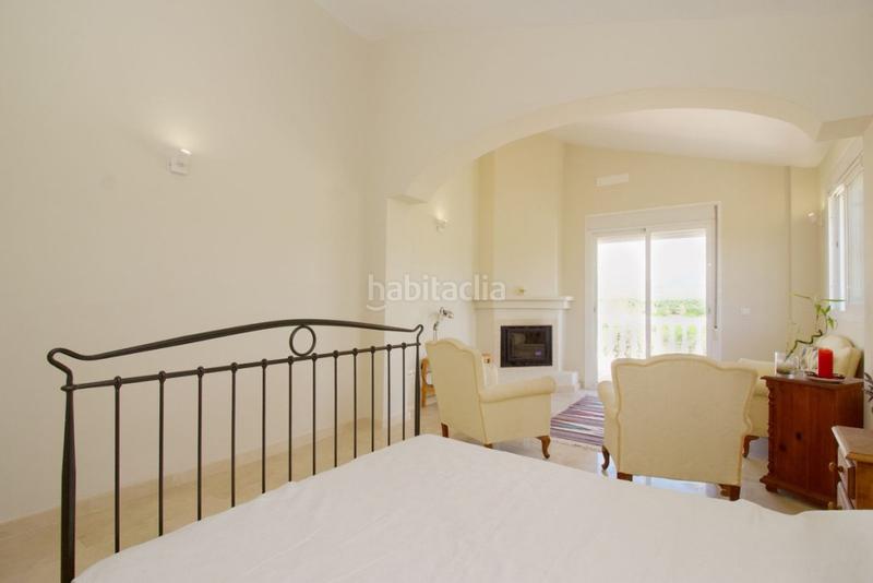 Foto 168c460a-c59a-4874-a95d-48ef3077d3cf. Chalet in Coín