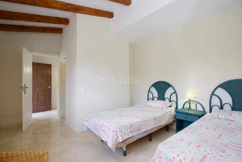 Foto 3b90cd73-4f6a-4b38-b025-9967d70c7241. Chalet in Coín