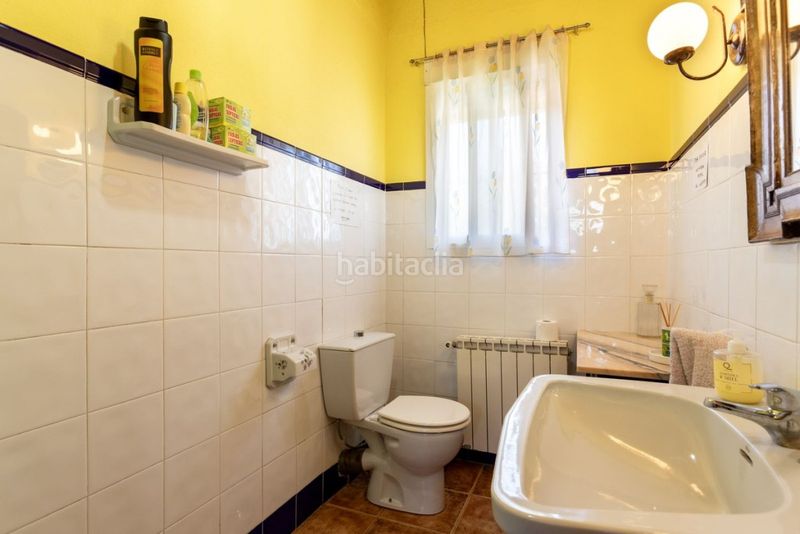 Foto a3898315-9fd9-4b73-b8bb-073da5e1e082. Masia amb piscina a Manzanera