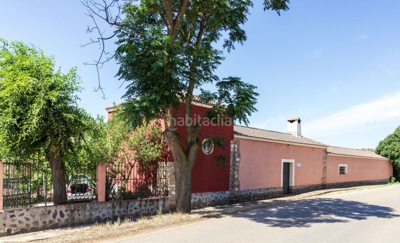 Foto bbb77738-d09e-4466-ad01-81aeb648ca09. Masia amb piscina a Manzanera