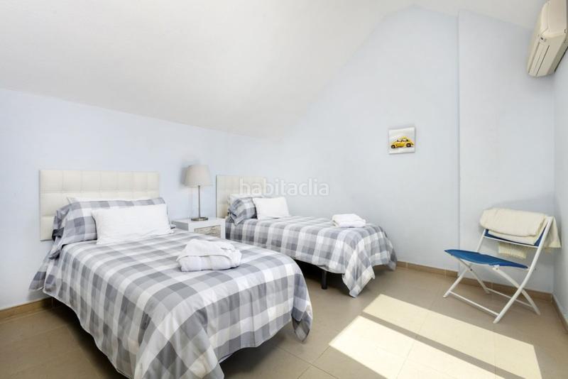 Foto ee1265f7-346e-4886-b5e6-db1f08a0b0ad. Attico con parcheggio piscina in Nueva Andalucía centro Marbella