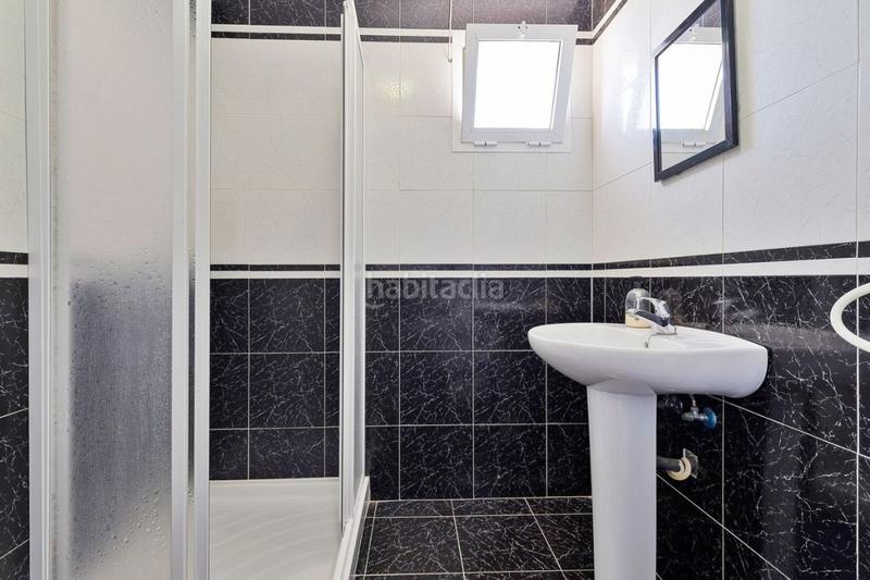 Foto 418f5743-de52-423e-899d-c117d72d1e58. Attique avec parking piscine dans Puerto Deportivo Fuengirola