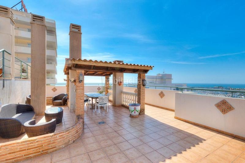 Foto 4a3d5fe4-fe62-4a11-adbf-0ad2c6e644dc. Attique avec parking piscine dans Puerto Deportivo Fuengirola