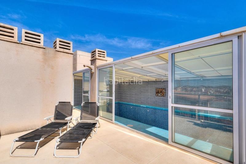 Foto 373d3f53-5cd7-4f0a-bedd-d77b50c94a3b. Dachwohnung mit parking pool in Puerto Deportivo Fuengirola