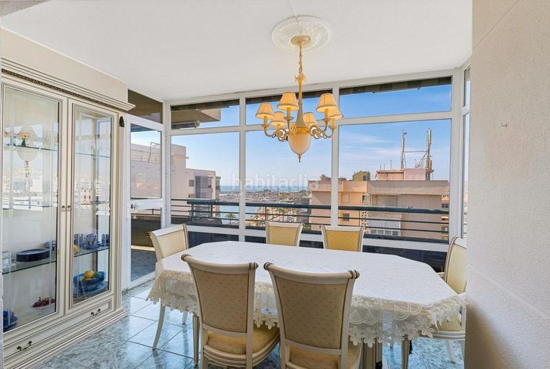 Foto 7fc176db-7313-46d0-a5fa-0b5283ac2130. Dachwohnung mit parking pool in Puerto Deportivo Fuengirola