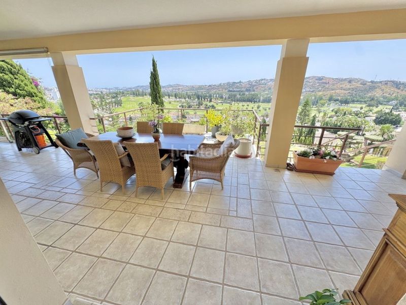 Foto c16652ef-3e04-484c-929d-ec1be1e0fc6a. Xalet amb aparcament piscina a Mijas golf Mijas