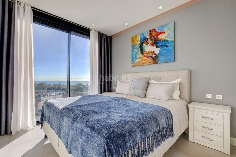 Foto b9daa915-c77d-4ecd-85c4-fb1ac2f12db1. Duplex with heating parking pool in El Faro de Calaburra - Chaparral Mijas