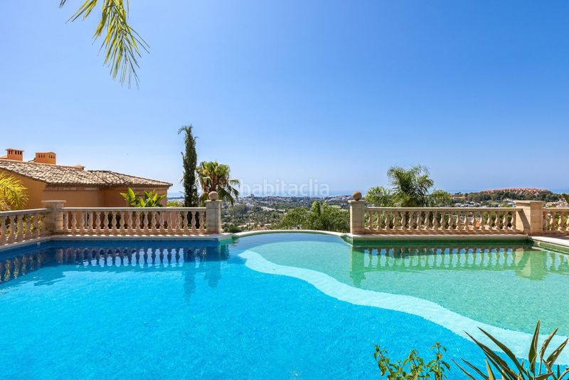 Foto 0c480ca1-e1ed-4aa4-a5ca-d41337244017. Dúplex en Nueva Andalucía centro Marbella