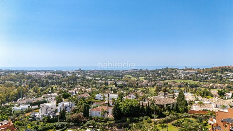 Foto fa4c39b6-8064-43a9-a6ba-1128de1a956d. Dúplex en Nueva Andalucía centro Marbella