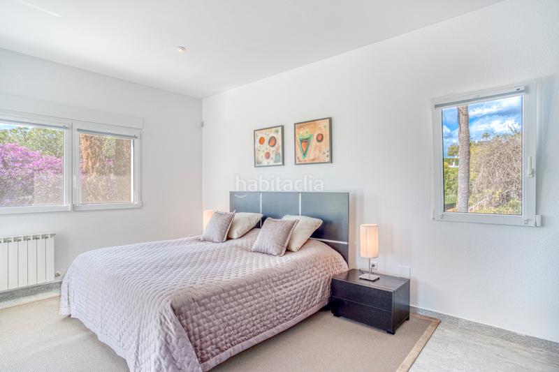 Foto 7c6bdc44-e7bb-47ec-a153-845614224171. Chalet mit heizung parking pool in Hacienda Las Chapas Marbella