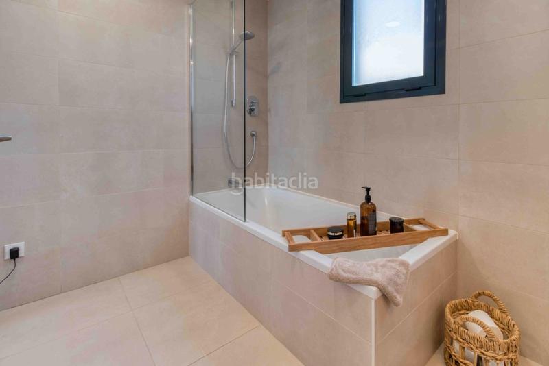 Foto 8860e44e-eade-46b7-a71c-95ee5c391a75. Appartement mit heizung parking pool in Las Gaviotas - Carvajal Fuengirola