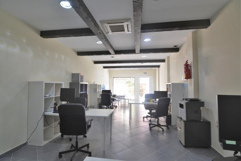 Foto e6c0b18a-f6c3-4c83-9d9e-963f2401b2ab. Local comercial a Puerto Deportivo Fuengirola
