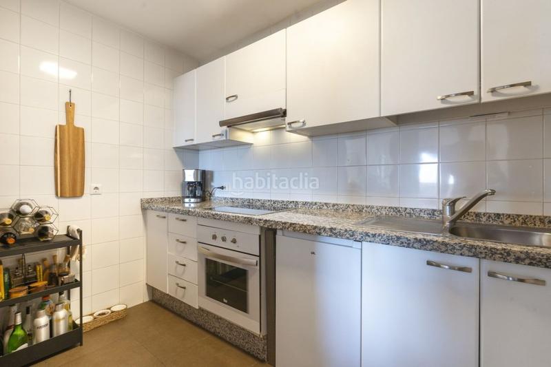 Foto 3ce52c9e-a9f9-4a46-9766-686a8ef64e42. Attico con parcheggio piscina in Calahonda Mijas