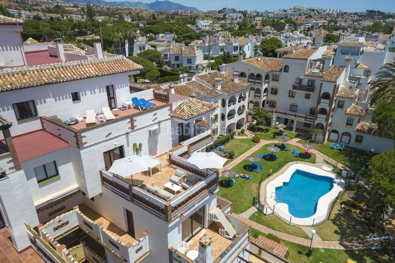 Foto eb20448e-7243-4945-a9ed-4063bb0461c6. Attico con parcheggio piscina in Calahonda Mijas