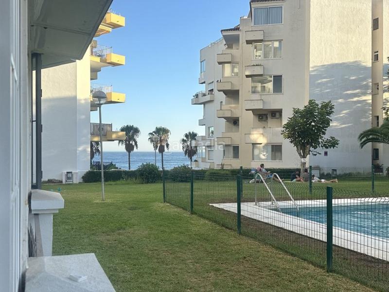 Foto 39be28e5-dc55-43d2-97ae-15b11fd1c1a8. Rez-de-chaussée avec piscine dans Playa Bajadilla - Puertos Marbella
