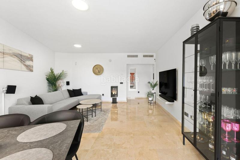 Foto 26bb3538-ea60-49bb-8ef5-1405880f2b2d. Apartamento en Las Gaviotas - Carvajal Fuengirola