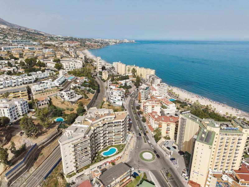 Foto f293cbf5-43d9-4920-9a0b-9fbd1e180c50. Piccolo appartamento con parcheggio piscina in Las Gaviotas - Carvajal Fuengirola