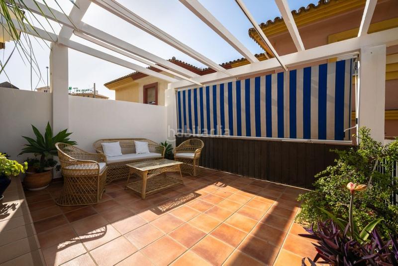 Foto 4f418470-fcc9-4a41-ac3b-3962678dca45. Doppelhaus mit parking pool in Castillo Sohail - Myramar Fuengirola