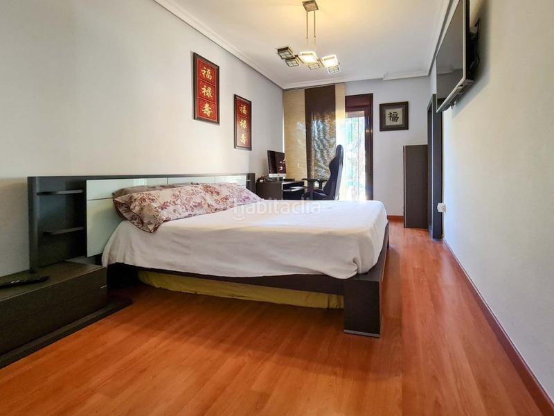 Foto 8dea7c4c-f87e-4f05-b232-1a2ffa21d428. Planta baixa amb aparcament piscina a Nueva Andalucía centro Marbella