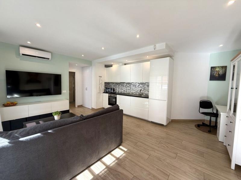 Foto a7032a94-6bd4-4f1e-a641-db5bc10b0b24. Planta baixa amb aparcament a Centro ciudad Fuengirola