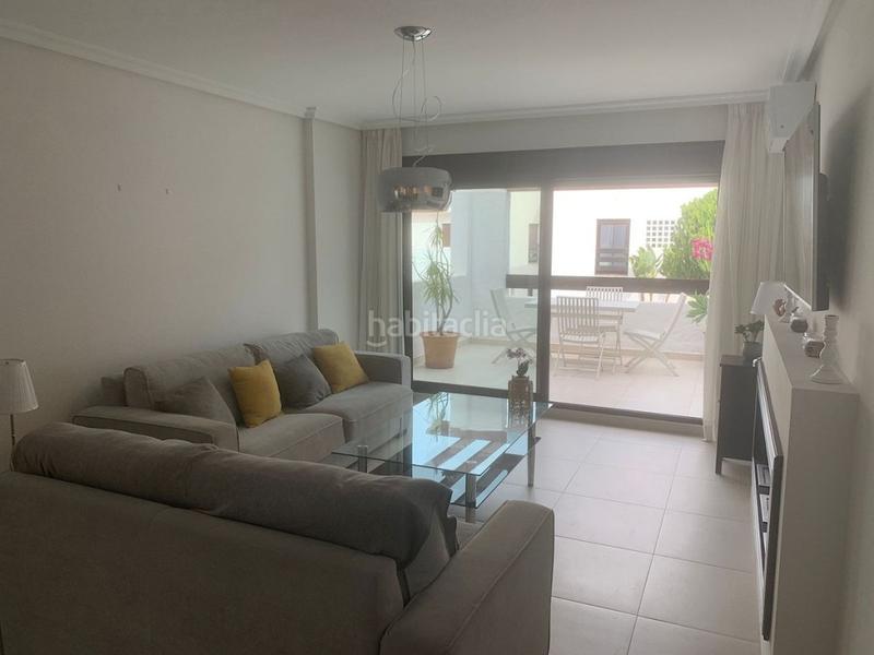 Foto 0fc98f7f-2020-4bd6-b7f5-3e83b8074a17. Erdgeschoss mit parking pool in Nueva Andalucía centro Marbella