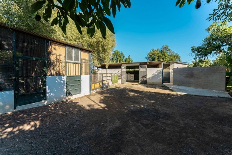 Foto 2b53b18e-754e-412f-be58-b64bc79df9f7. Chalet en Coín