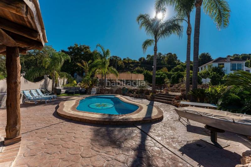 Foto bddf1b00-65bf-491a-8c96-0e22c7c058bd. Chalet en Coín