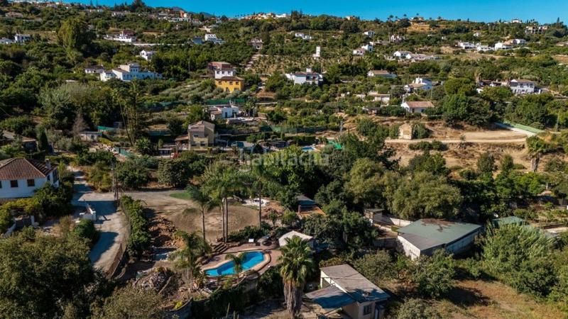 Foto d63e10ef-87ae-44eb-8b38-ddcf9e76b50a. Chalet en Coín