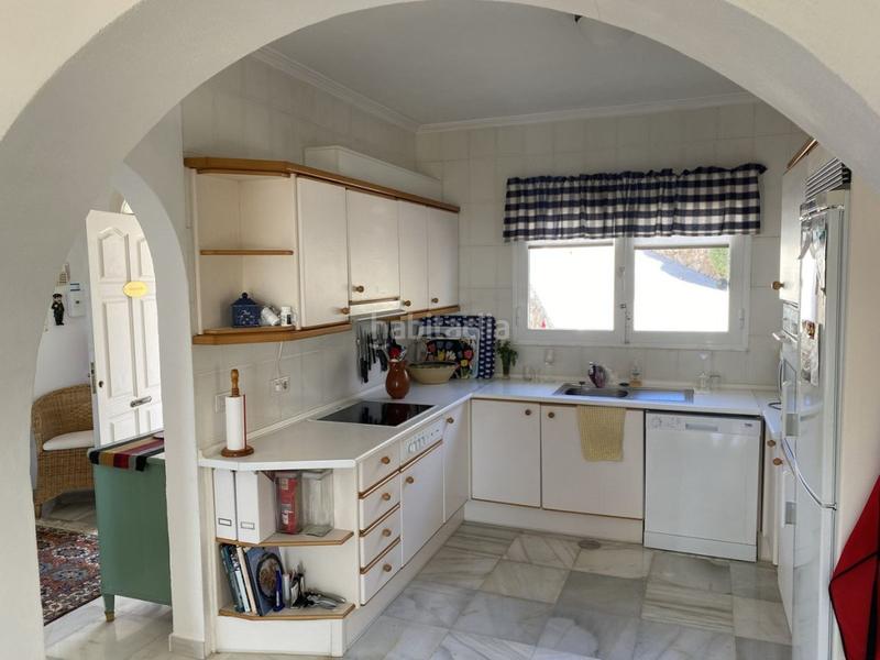 Foto cd35e0e2-663a-4f41-9e5d-848b2abc03fb. Chalet with parking pool in Mijas pueblo Mijas